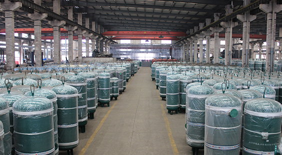 申容直供，只做性?xún)r(jià)比高儲(chǔ)氣罐！